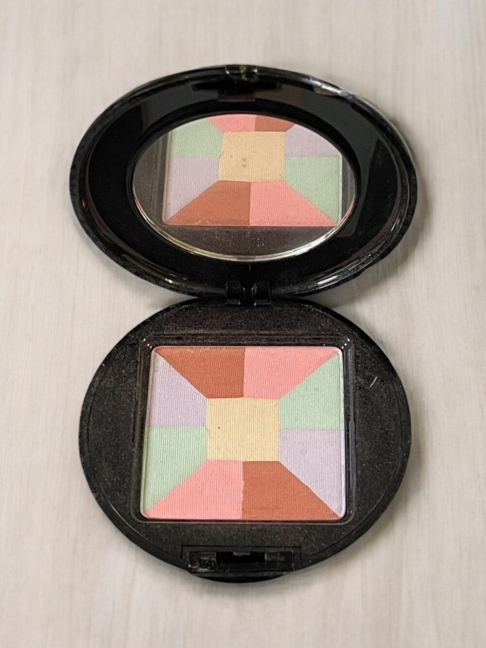 New SIGNATURE CLUB A Crystal Facets Brightening Powder .39oz Makeup